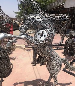 small standing metal scrap horse - Image 8