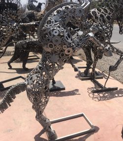 small standing metal scrap horse - Image 4