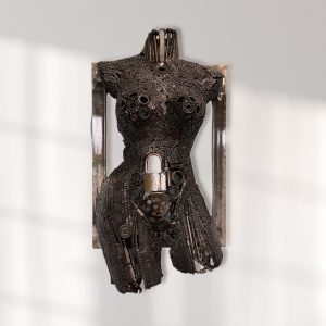 Cleopatra Metal Sculpture Wall Art: Handcrafted Sculpture .