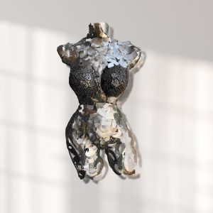 Exquisite Handcrafted Metal Sculpture: Feminine Torso Mannequin for Modern Interiors - A Masterpiece of Artistic Metal Wall Decor
