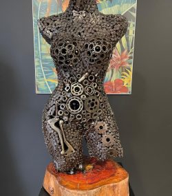 Handcrafted Scrap Bust Metal Art - Handmade Steel Art