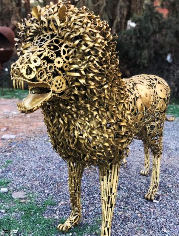 Rustic Recycled Metal lion Sculpture statue - Handmade Steel Art