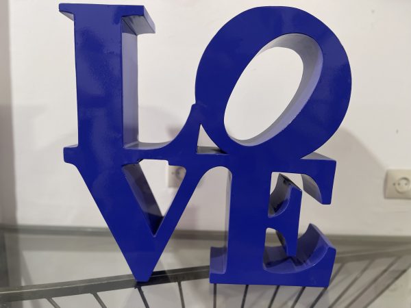 Blue -Love- Metal statue