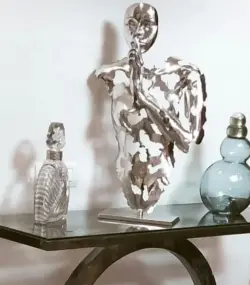 Aluminum Silent Expression Statue | Shiny brushed Reflection - Image 2
