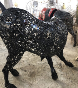 BLACK RECYCLED LAMBORGHINI BULL STATUE - Image 7